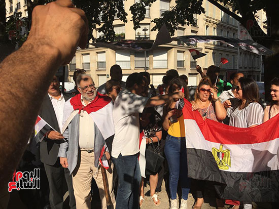 المصريون فى الخارج يحتفلون بذكرى ثورة 30 يونيو (11)