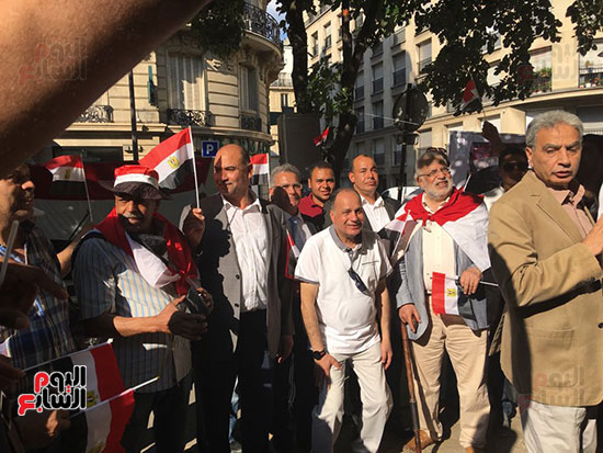 المصريون فى الخارج يحتفلون بذكرى ثورة 30 يونيو (17)