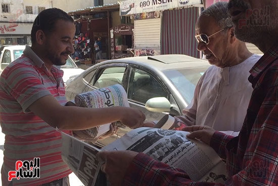 وصول الصحف والمجلات لمدينة العريش (9)