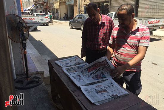 وصول الصحف والمجلات لمدينة العريش (8)