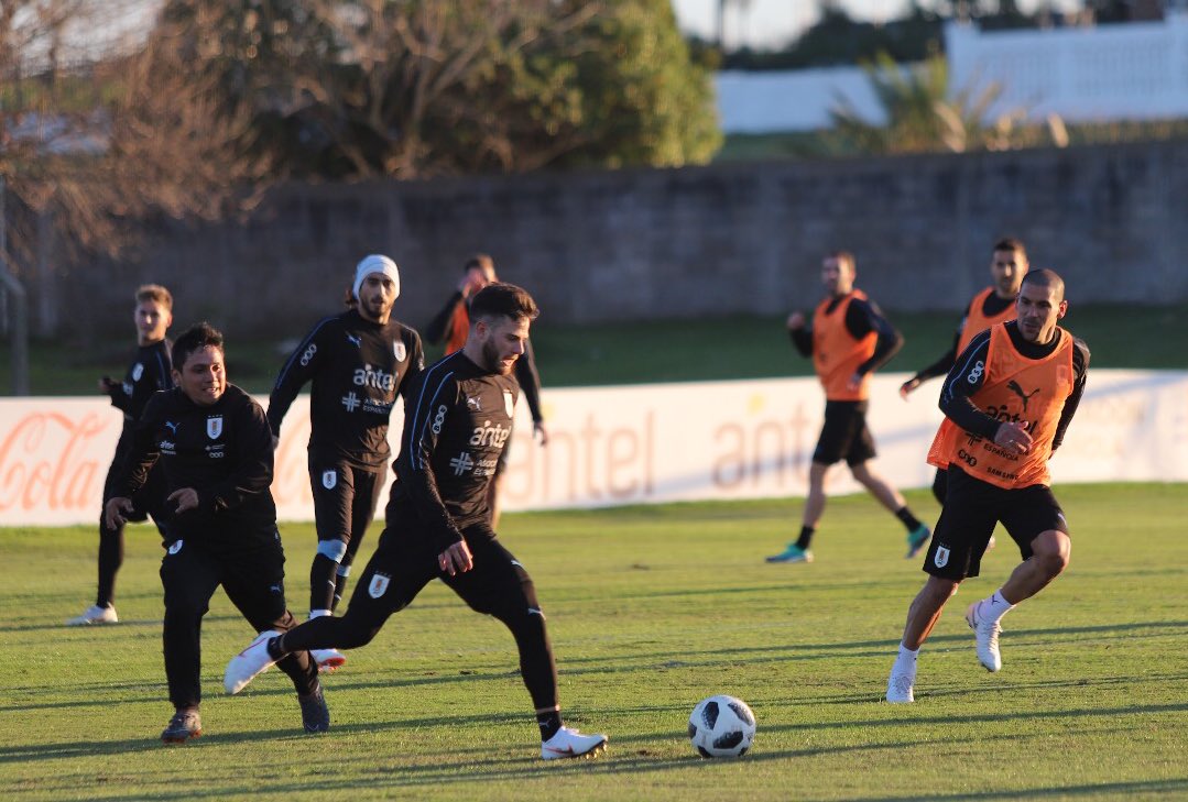 تدريبات منتخب اوروجواى تدريبات منتخب اوروجواى
