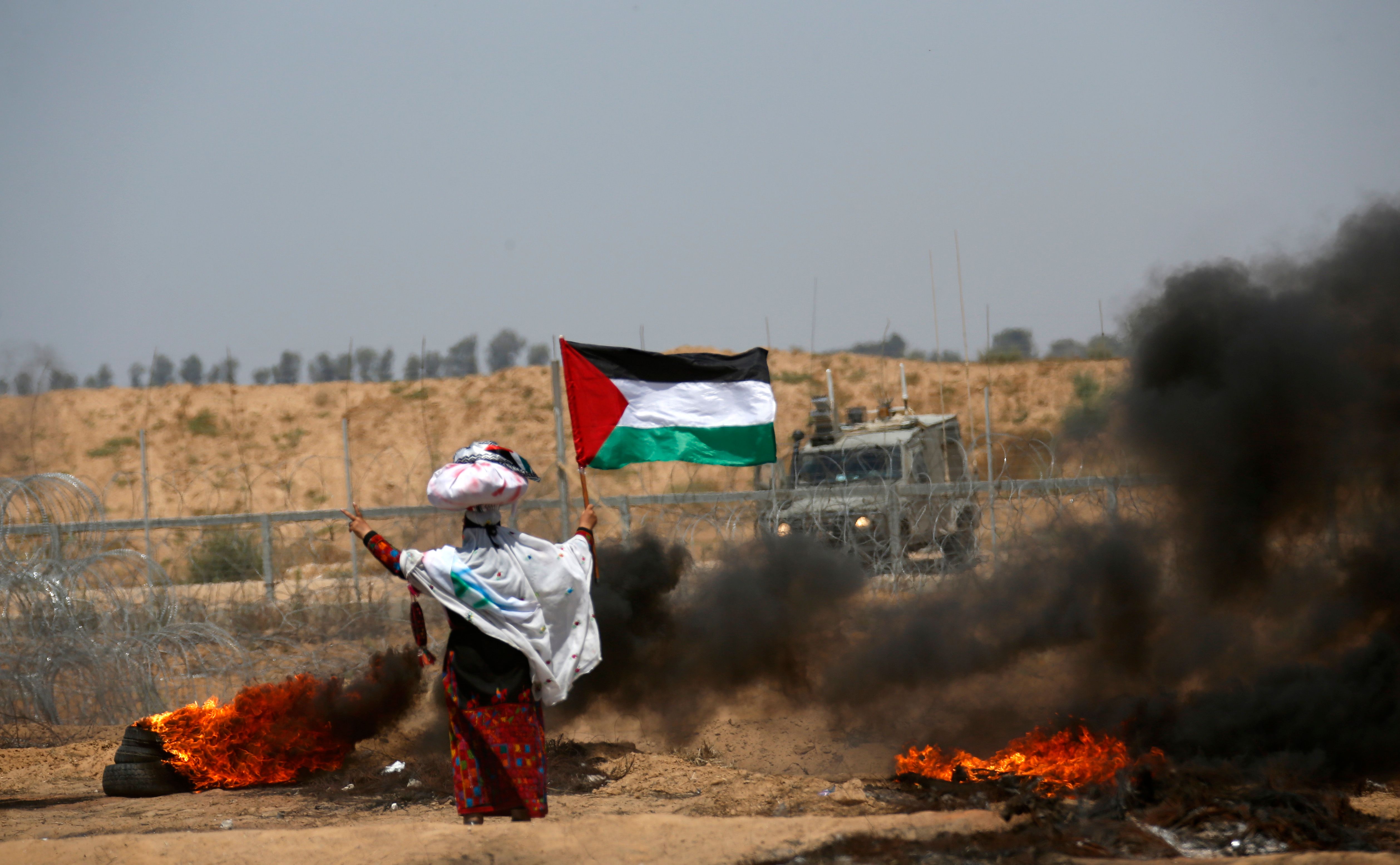 عجوز فلسطينية فى مظاهرات العودة 