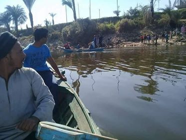 قوارب نقل المواطنين بسوهاج