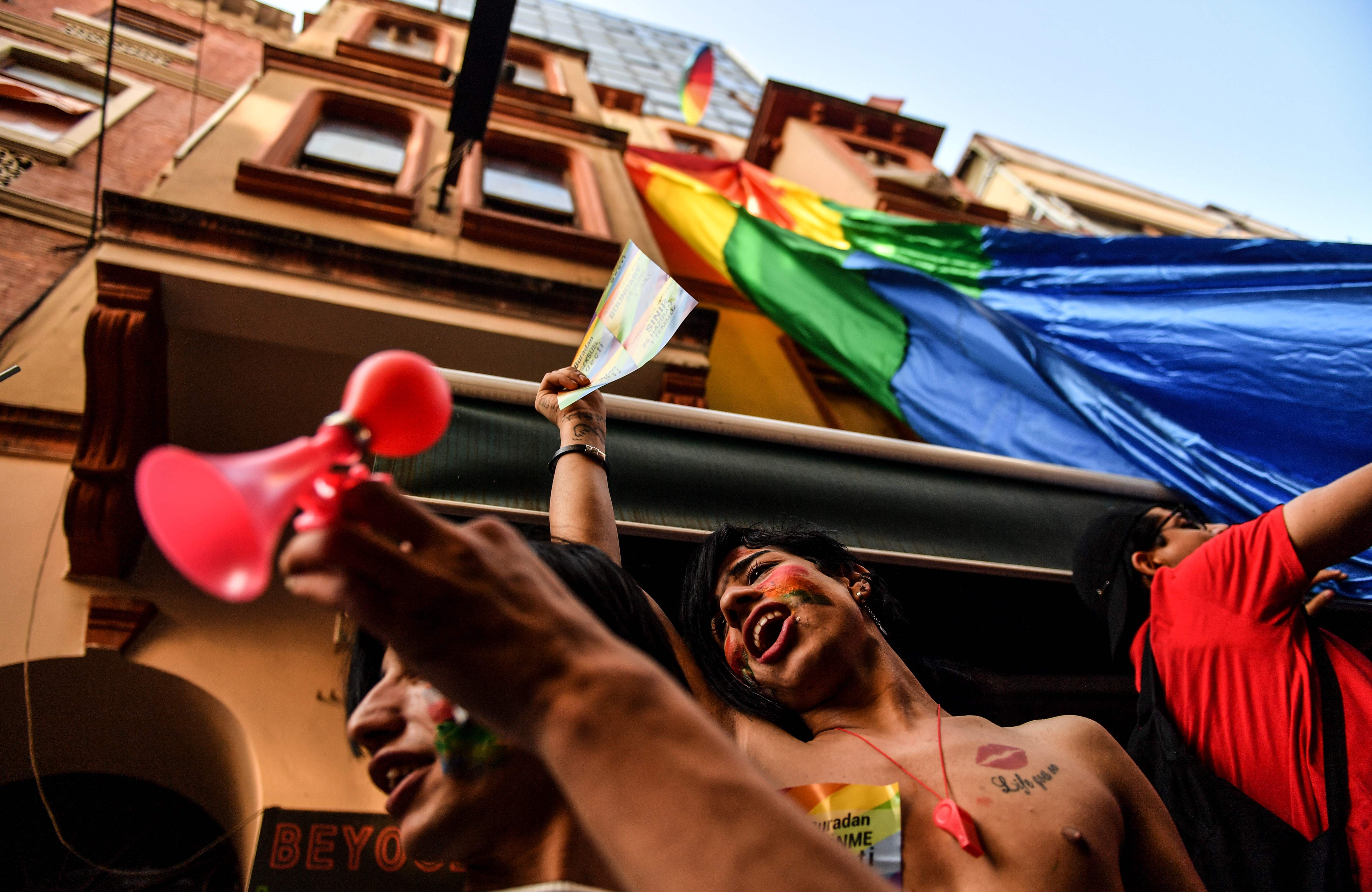 مسيرة للمثليين فى اسطنبول