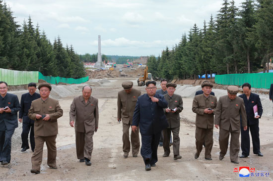جانب من تواجد زعيم كوريا الشمالية بالمدينة 