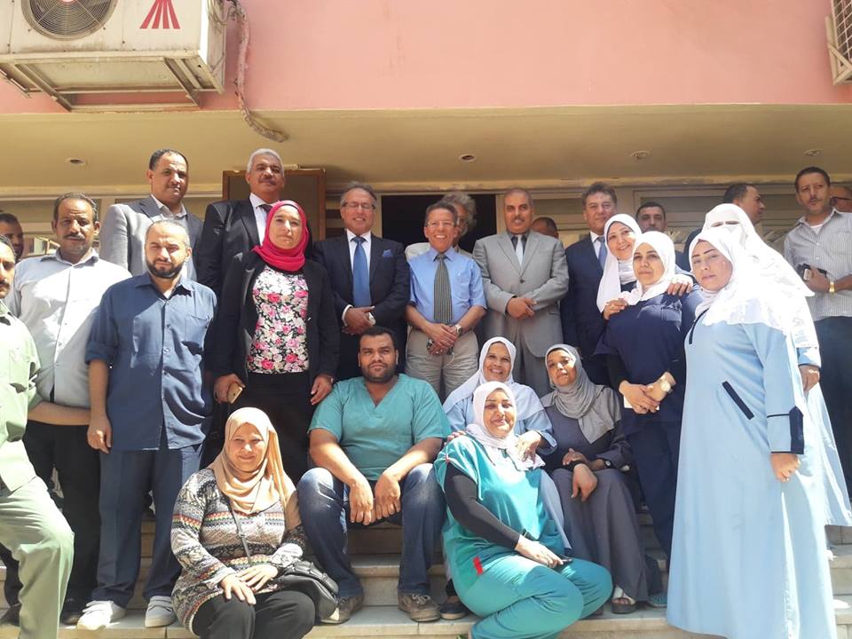 اطباء وتمريض مستشفى الحسين الجامعى (6)