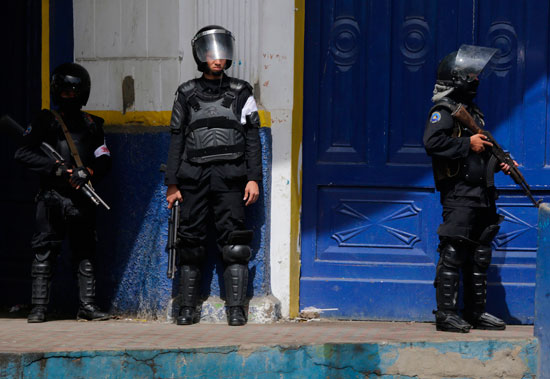 جانب من مواجهة شرطة نيكاراجوا المتظاهرين 