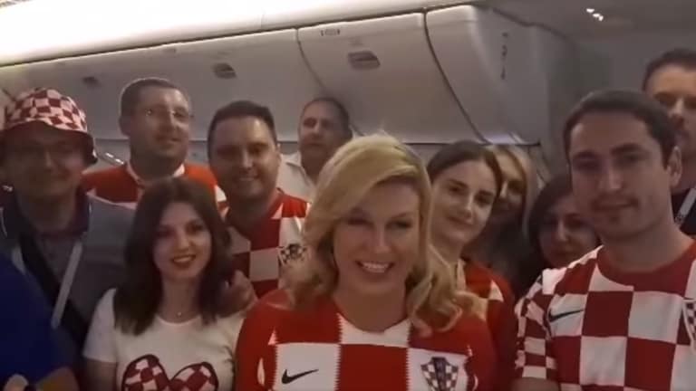 رئيسة كرواتيا تزور اللاعبين