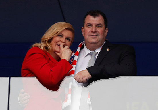 رئيسة كرواتيا فى مدرجات نهائى كأس العالم
