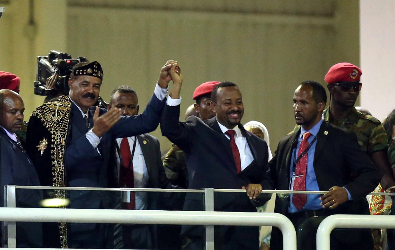 جانب من احتفالات زعيما إثيوبيا وإريتريا