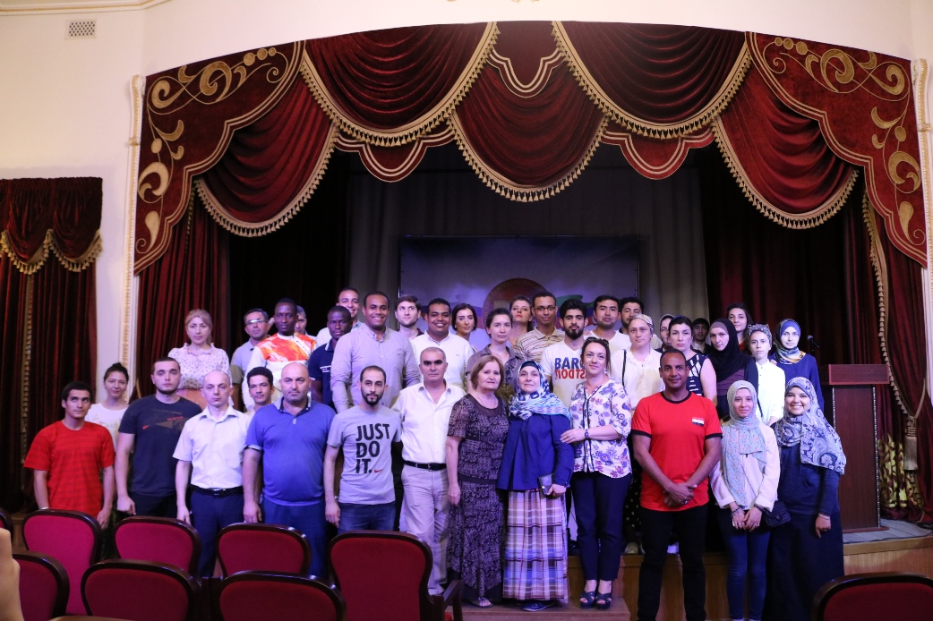 طلاب جامعة أسيوط الموفدين إلى جامعات روسيا الاتحادية (5)