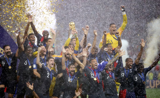 مراسم تتويج منتخب فرنسا بكأس العالم 2018  (12)