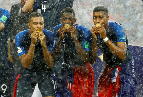 مراسم تتويج منتخب فرنسا بكأس العالم 2018  (16)