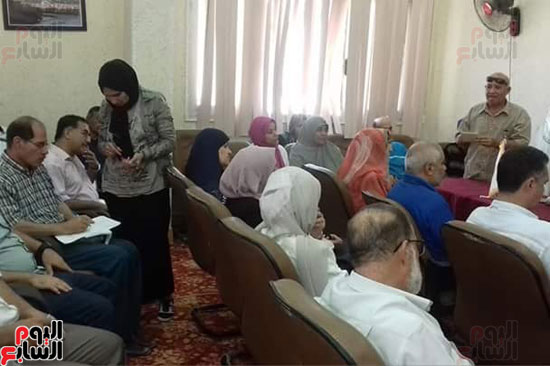 وكيل تعليم شمال سيناء تبحث مشاكل المعلمين والطلبة وأولياء الأمور  (7)