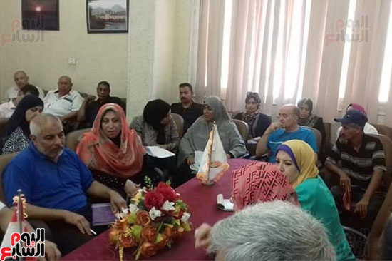 وكيل تعليم شمال سيناء تبحث مشاكل المعلمين والطلبة وأولياء الأمور  (5)
