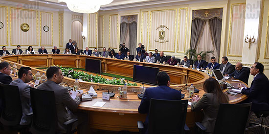 صور رئيس الوزراء يلتقى المتحدثين الرسميين للوزارات (2)