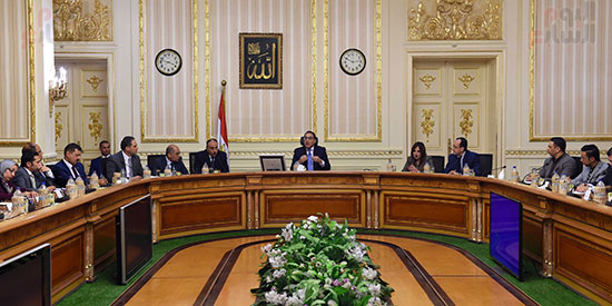 صور رئيس الوزراء يلتقى المتحدثين الرسميين للوزارات (7)