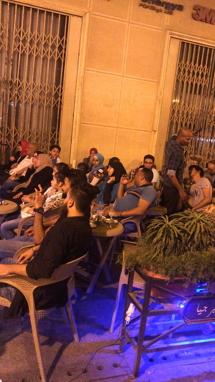 الجماهير تتابع الاهلى وتانشيمب الجماهير تتابع الاهلى وتانشيمب