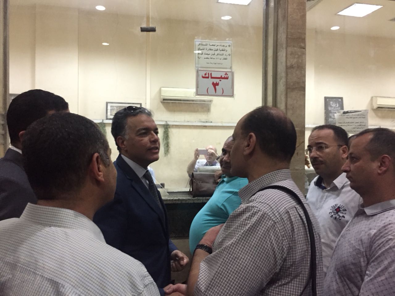 جولة وزير النقل بمحطة مصر (4)