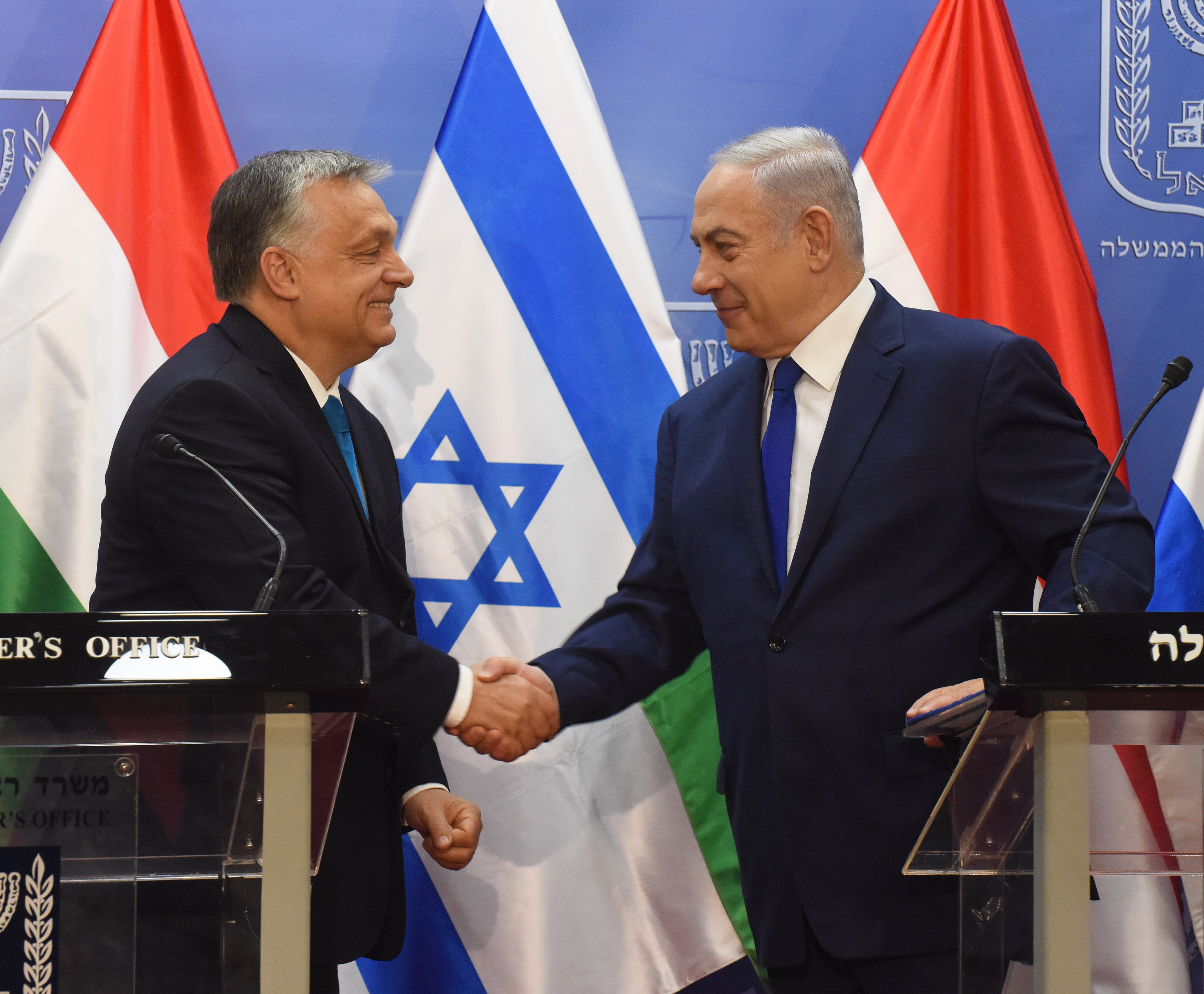 تحية نتنياهو لرئيس وزراء المجر