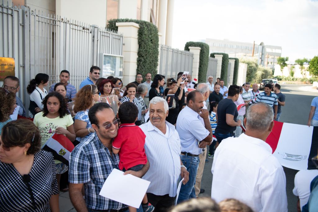 مصريون يحتفلون بذكرى 30 يونيو فى قبرص (8)