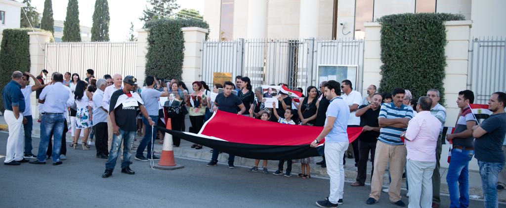 مصريون يحتفلون بذكرى 30 يونيو فى قبرص (5)
