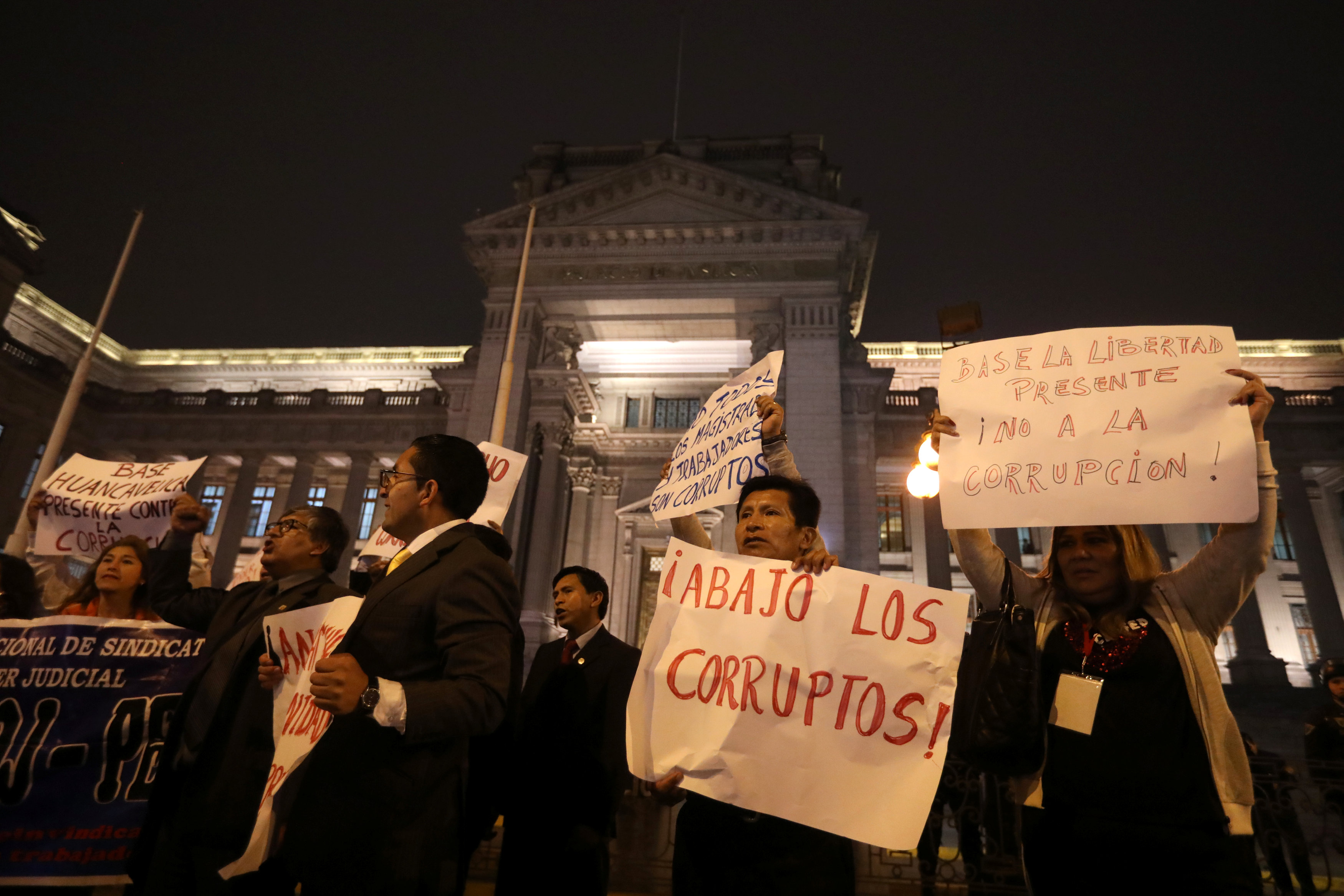 جانب من الاحتجاجات فى بيرو