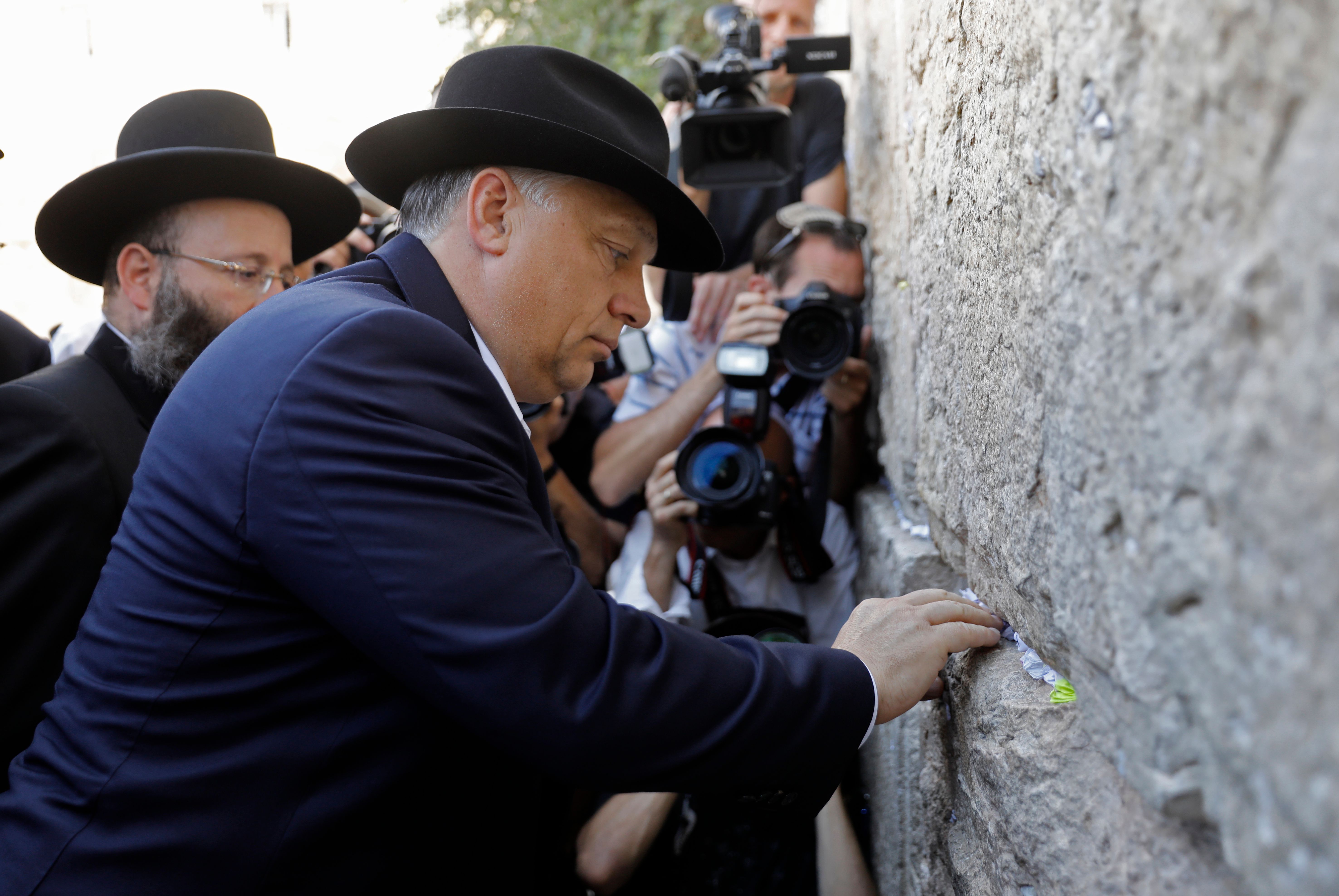 جانب من زيارة رئيس وزراء المجر لحائط البراق فى القدس المحتلة