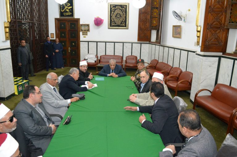 اجتماع مجلس ادارة الحسين برئاسة محلب وحضور الوزير وابو هاشم.