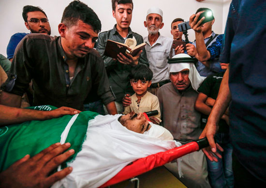 جانب من تشييع جثمان شهيد حركة حماس 