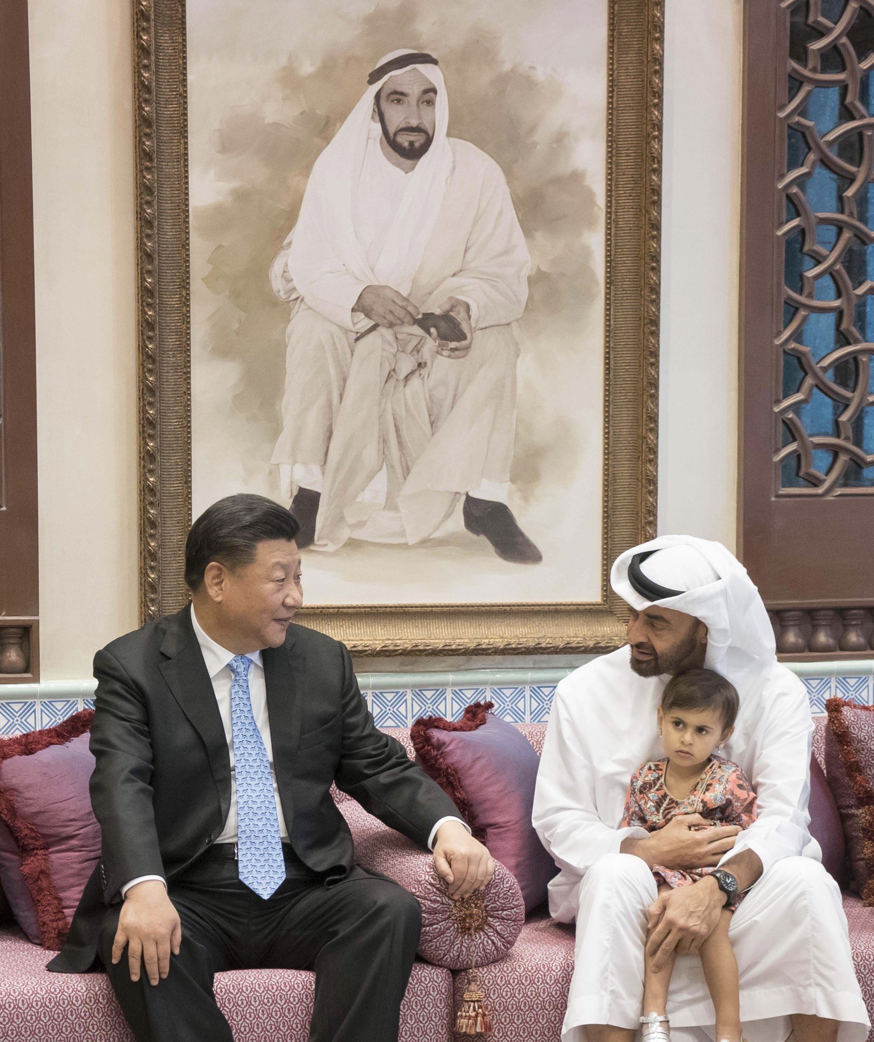 الشيخ محمد بن زايد يقيم مأدبة عشاء للرئيس الصينى 2