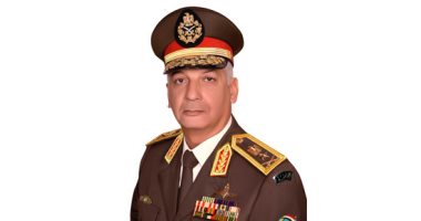 الفريق محمد زكى القائد العام للقوات المسلحة، وزير الدفاع والإنتاج الحربى