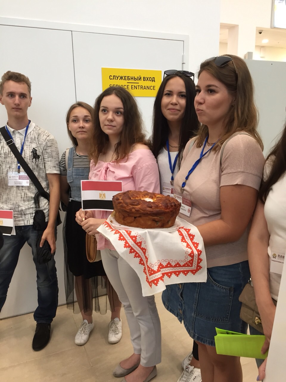 طلاب جامعة المنصورة يزورون الأكاديمية الوطنية الروسية  (1)