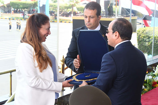 السيسى فى حفل تخرج طلبه الكليات والمعاهد العسكريه (10)