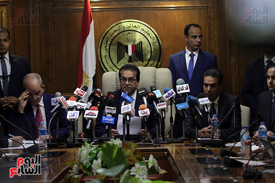 صور خالد عبد الغفار مؤتمر اعلان نتيجه تنسيق المرحله الاولى (7)