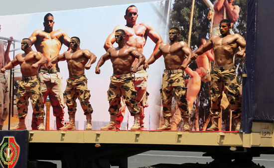 السيسى فى حفل تخرج طلبه الكليات والمعاهد العسكريه (25)