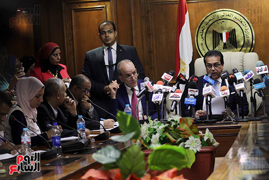 صور خالد عبد الغفار مؤتمر اعلان نتيجه تنسيق المرحله الاولى (8)