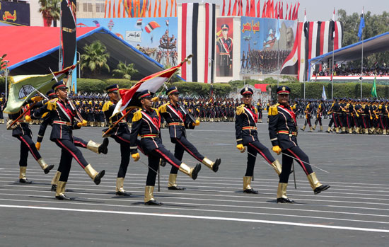 السيسى فى حفل تخرج طلبه الكليات والمعاهد العسكريه (26)