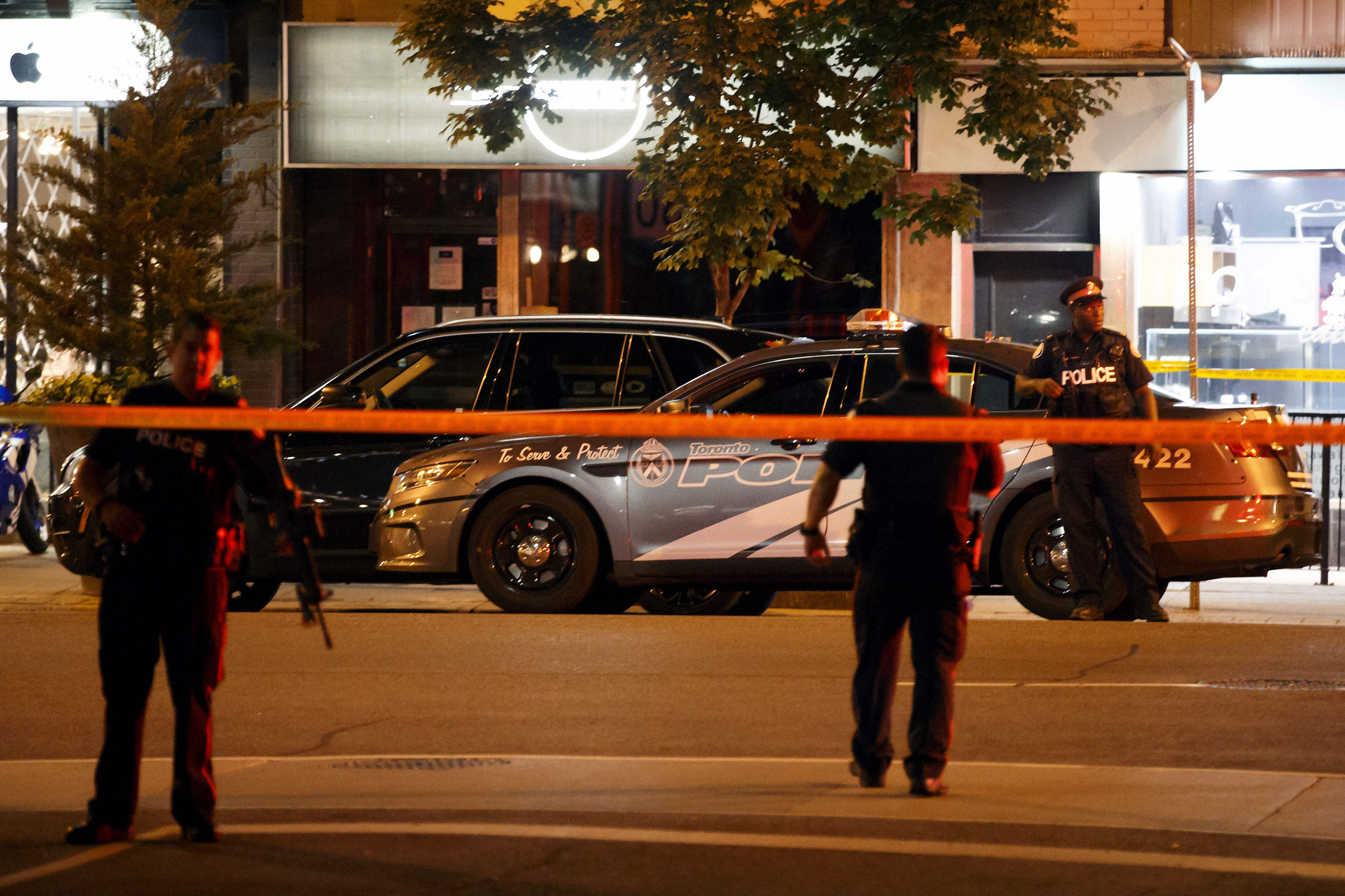 إجراءات أمنية مشددة بكندا بعد مقتل شخصين فى عملية إطلاق النار
