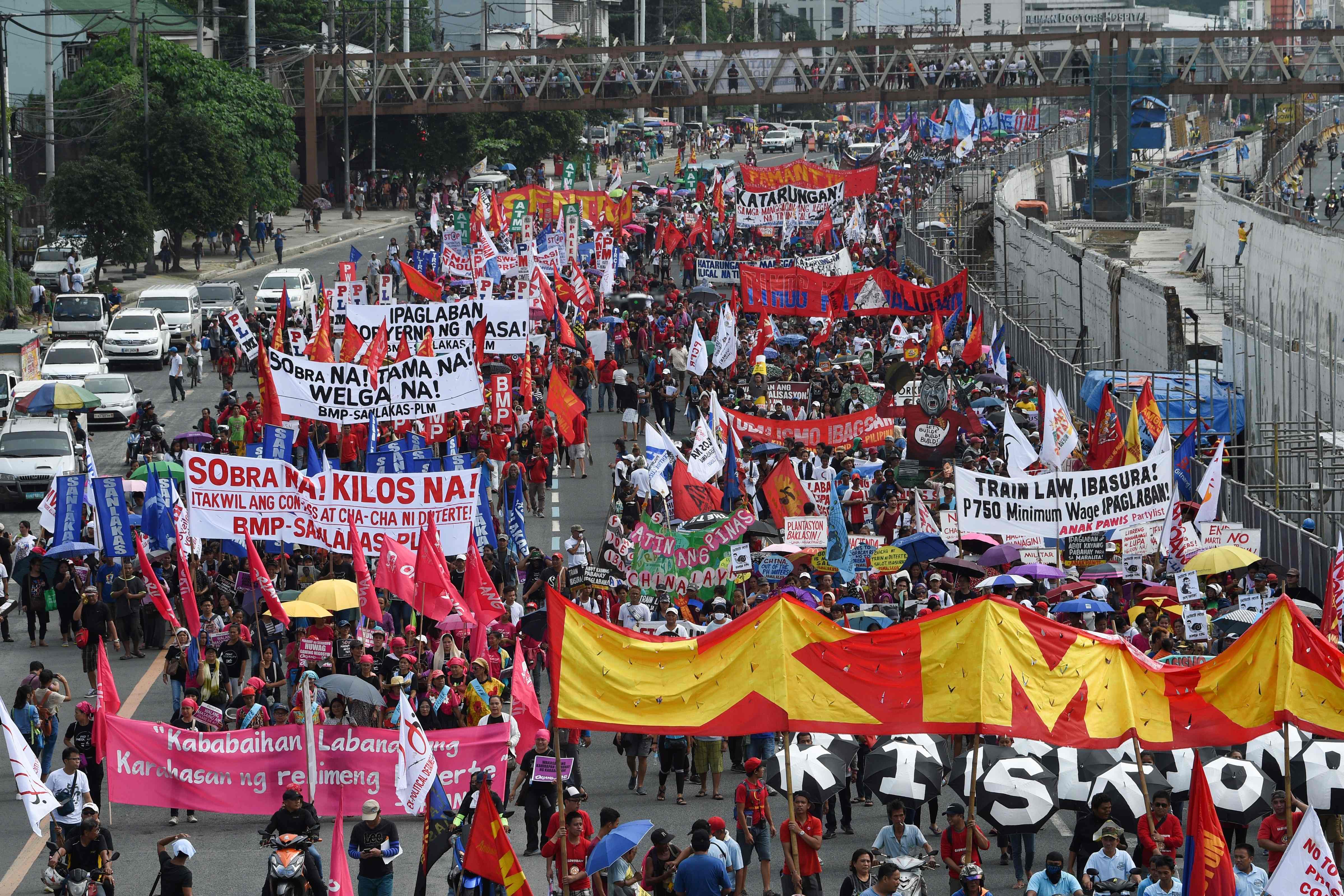 متظاهرون فى الفلبين ضد رئيس بلادهم
