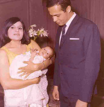صور نادرة للزعيم جمال عبد الناصر مع عائلته  25464-جمال-عبد-الناصر--(55)