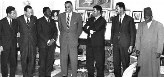 عبد الناصر وعدد من الزعماء الأفارقة