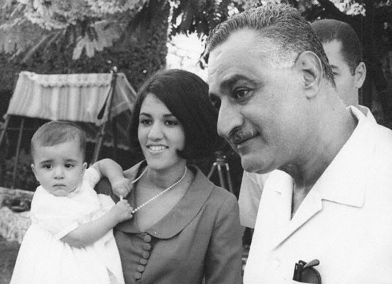 صور نادرة للزعيم جمال عبد الناصر مع عائلته  46272-جمال-عبد-الناصر--(91)