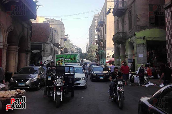 الباعة الجائلين يحاصرون ميدان رمسيس.. وشارع كلوت بك (14)