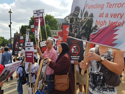 مظاهرات ضد زيارة تميم فى بريطانيا