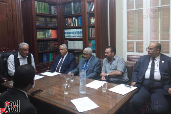 سامح عاشور يلتقى مجلس النقابة الفرعية لجنوب القاهرة (3)