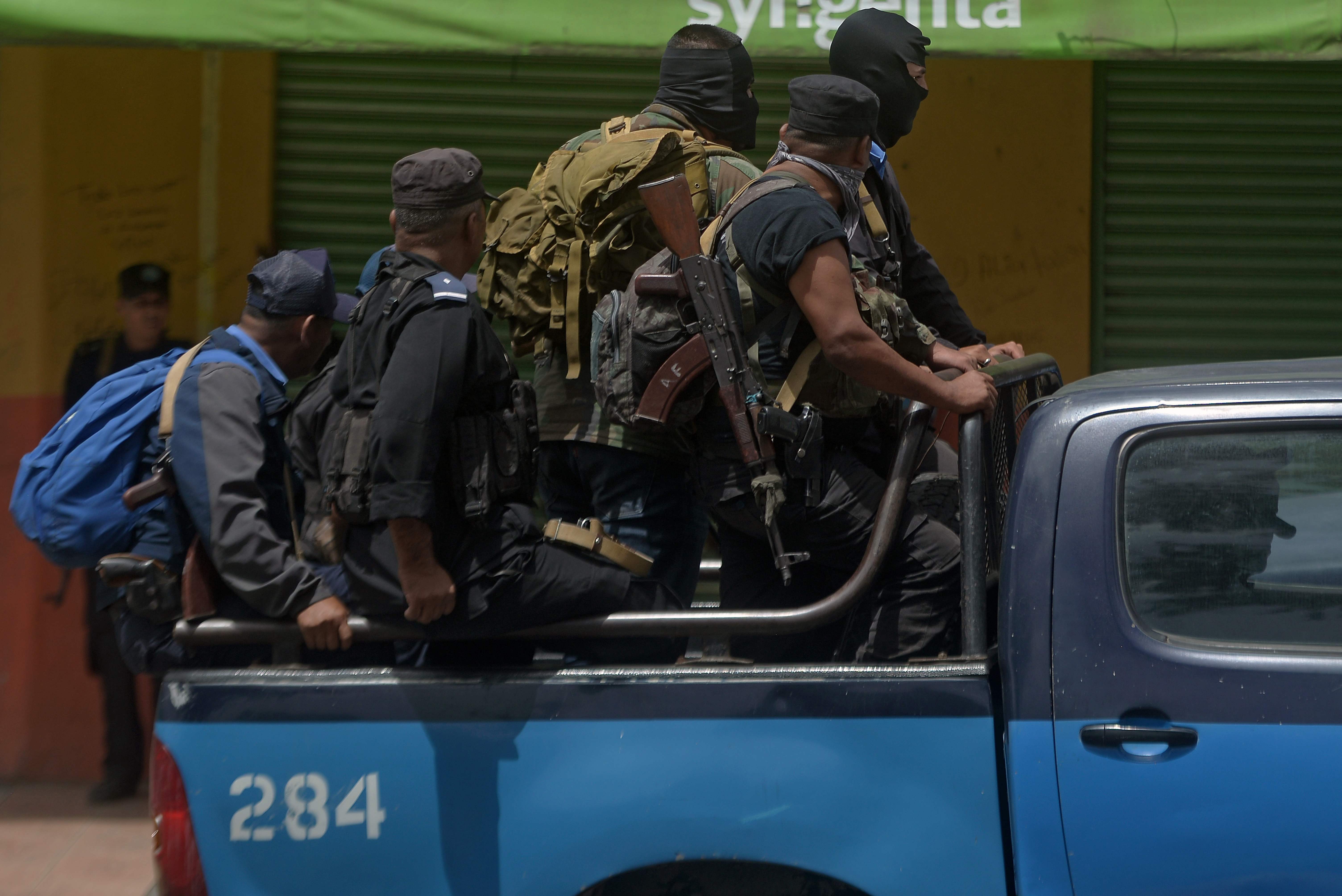  أفراد الشرطة فى نيكاراجوا 