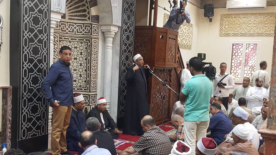 إفتتاح رجال الدين وأمن الأقصر يشهدون إفتتاح مسجد الصحابة بنجع الطويل (3)