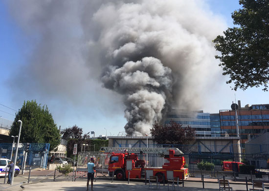 حريق يشل الحركة بأحدى محطات السكك الحديد الرئيسية فى فرنسا