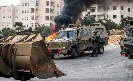 سيارات الاحتلال الإسرائيلى